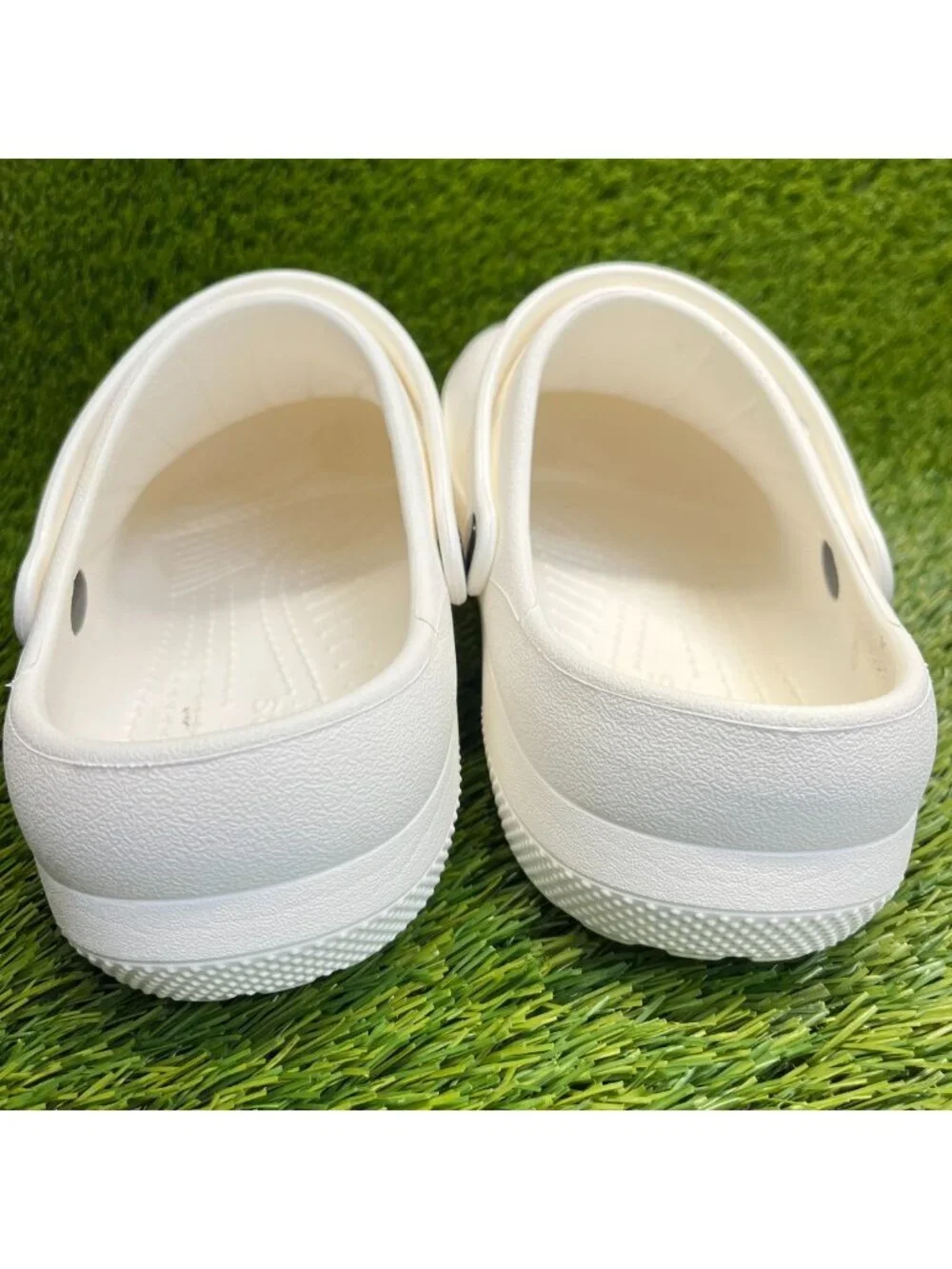 Crocs Specialist II Vent Clog Mens Size 9 White Beach Outdoor Slip On Sandals